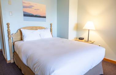 Hotel Bed