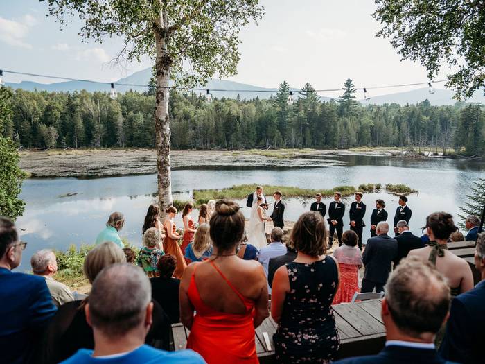 Outdoor standing room
