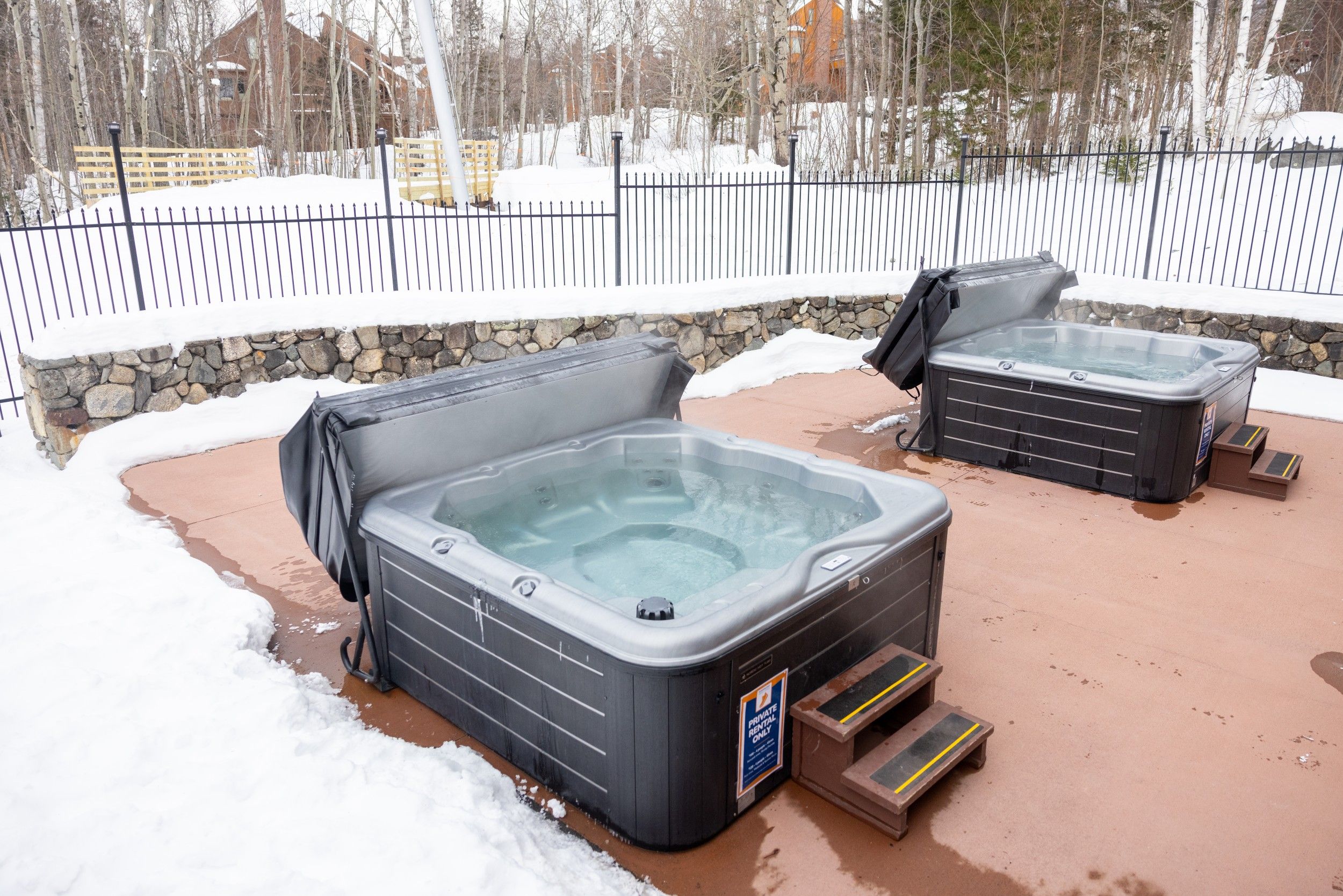 Outdoor Hot tubs at the Sugarloaf sports and fitness center