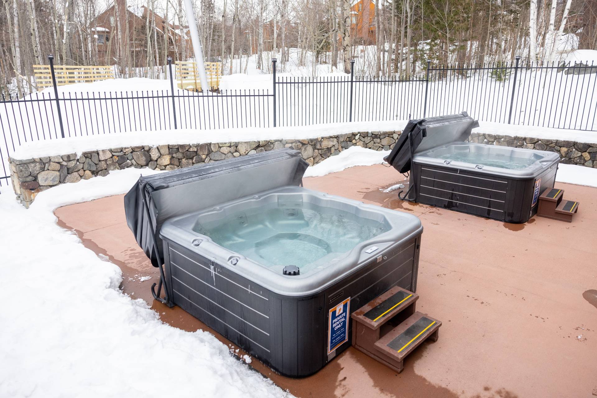 Outdoor Hot tubs at the Sugarloaf sports and fitness center