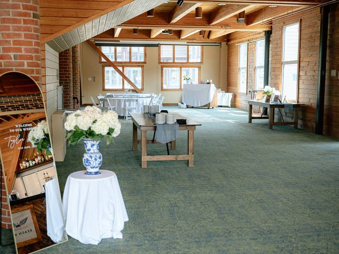 Maple Room wedding display