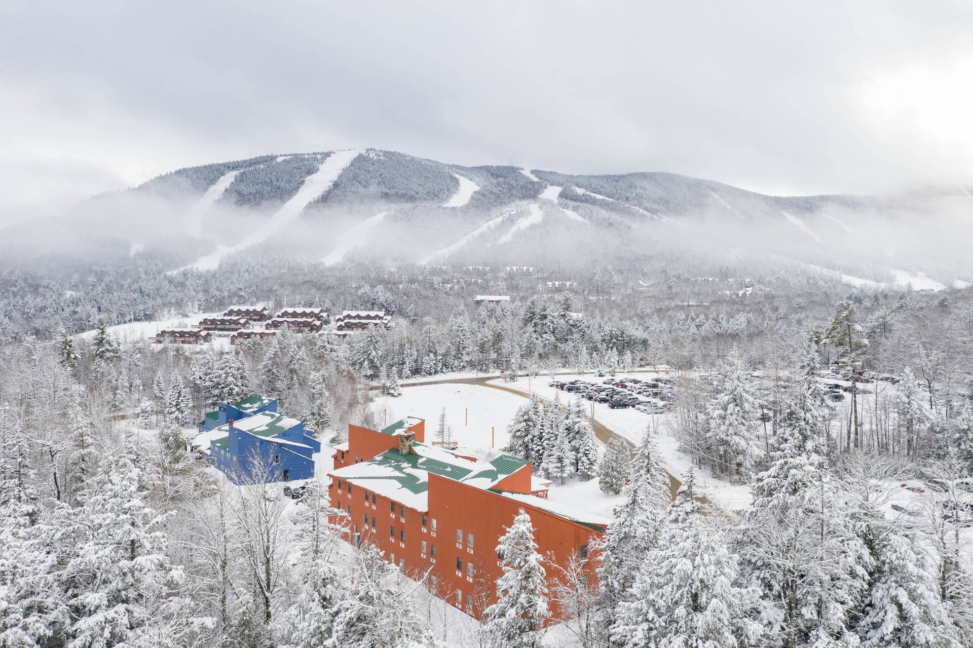 The Snow Cap Inn in the winter.