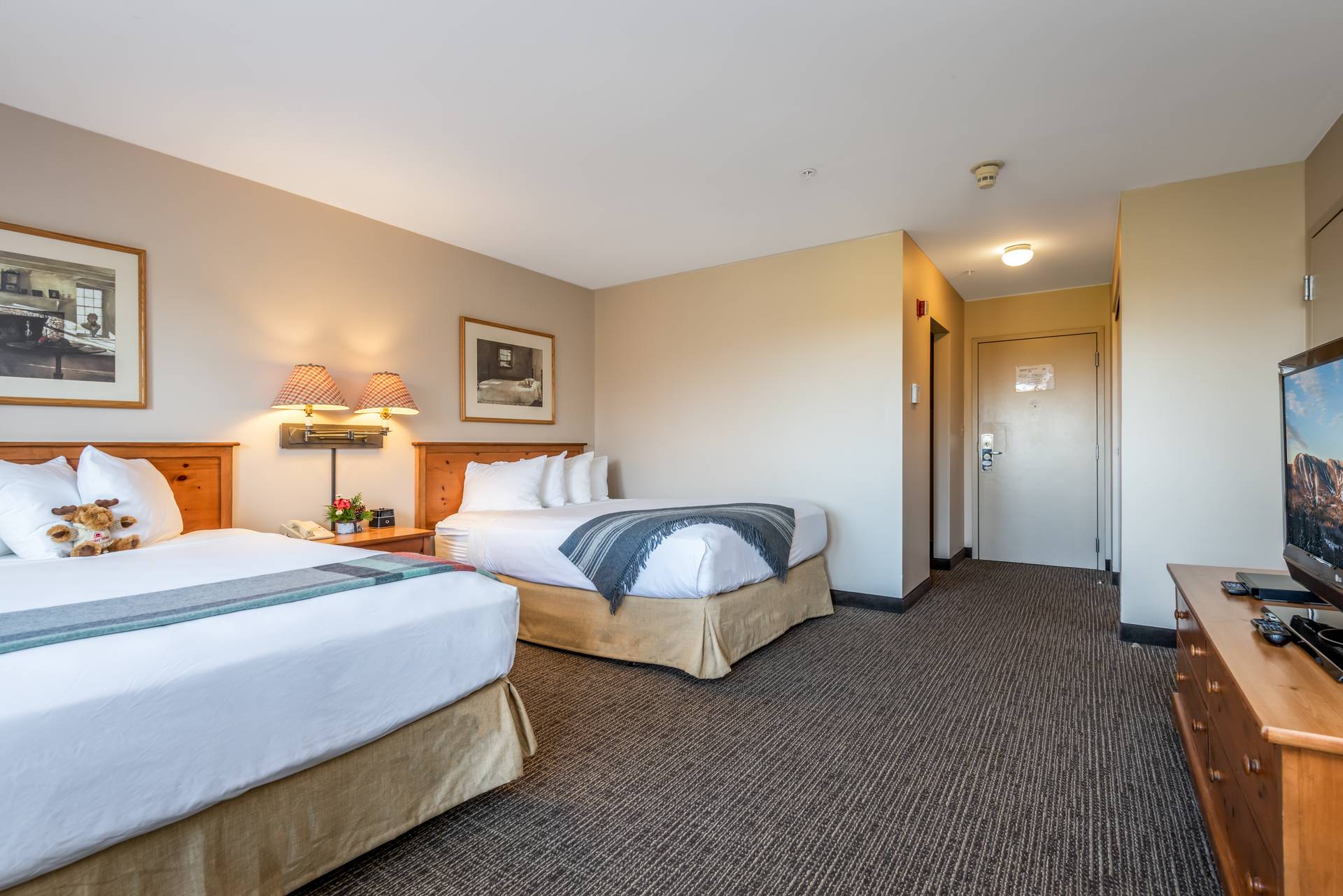 The layout of the standard room option at the Jordan Hotel.