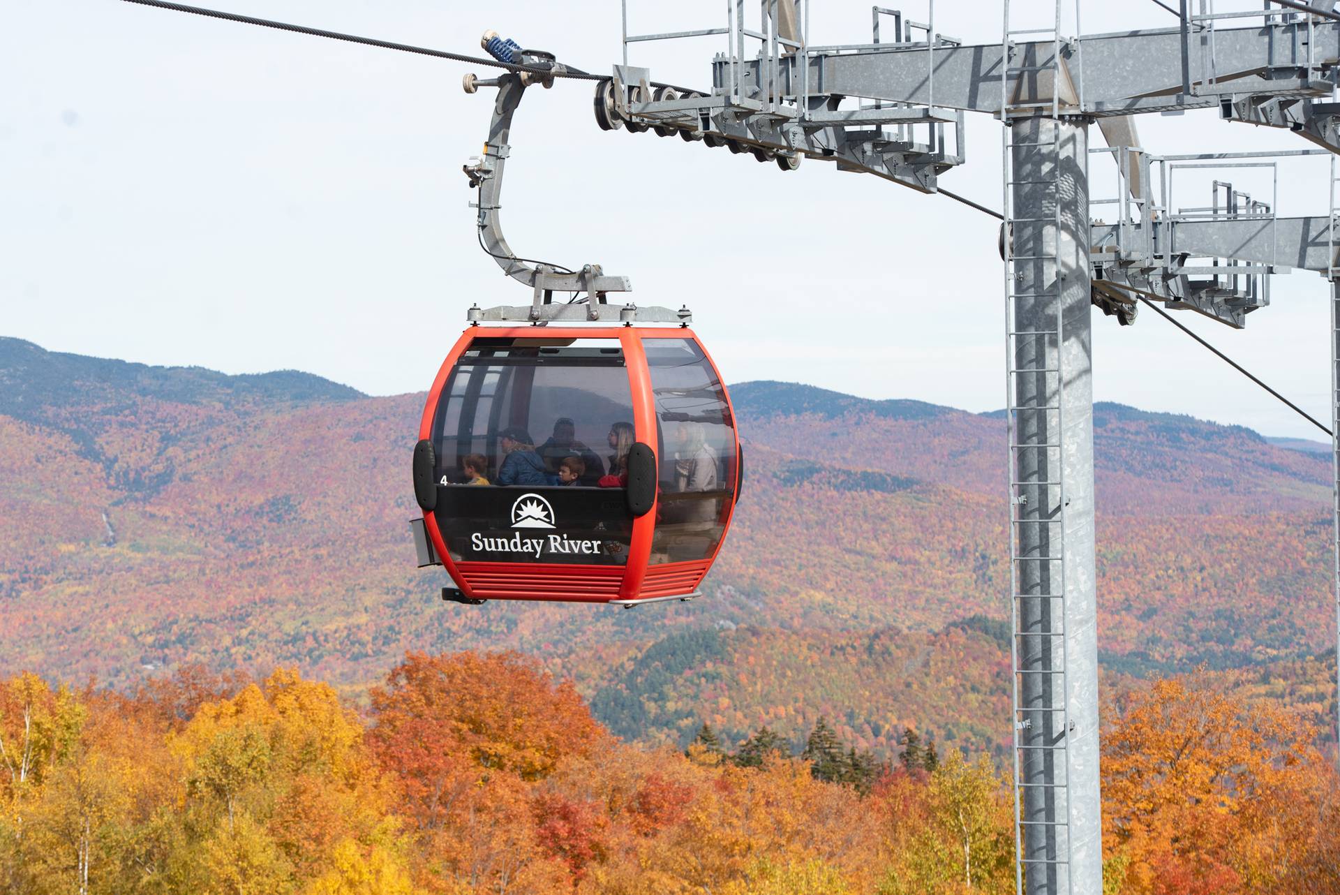 The Chondola at Sunday River in the fall with scenic lift rides.