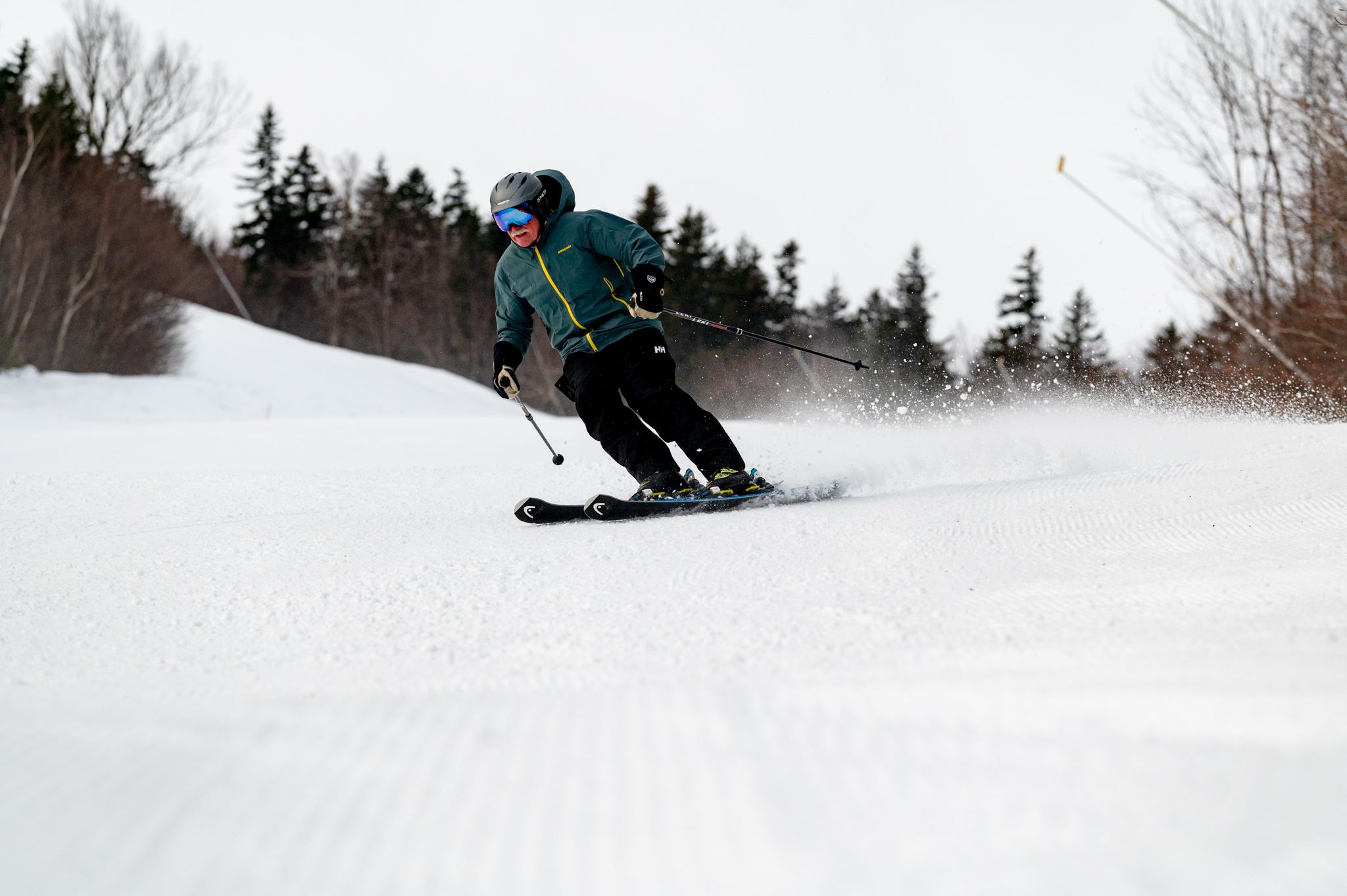 A skier turning on Risky Business.