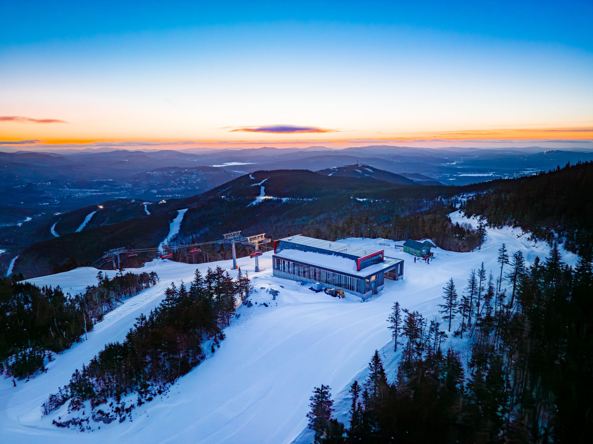 A beautiful winter sunrise at the Jordan 8 chairlift at Sunday River.