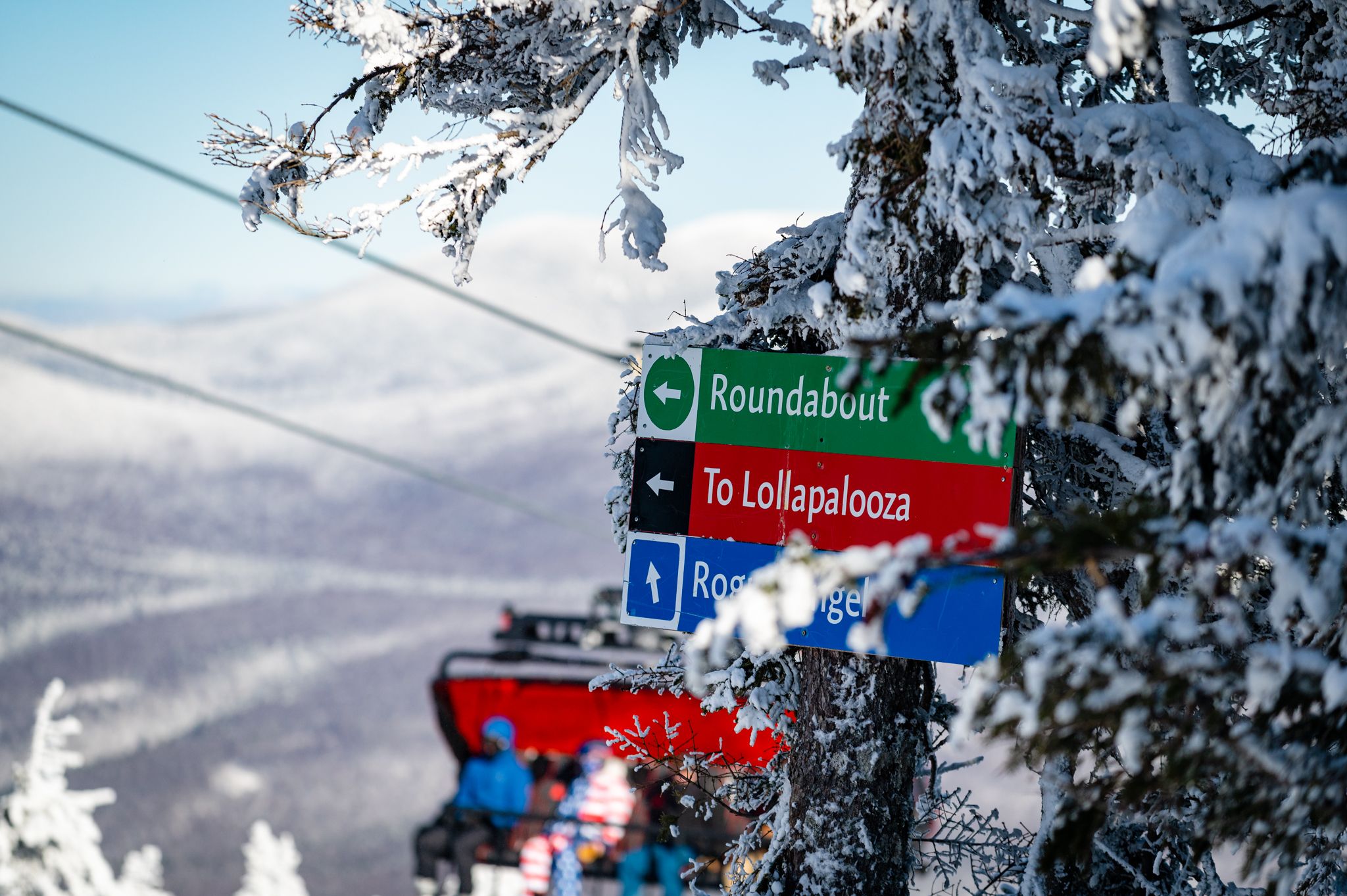 Trail sign in Jordan at Sunday River in the winter.