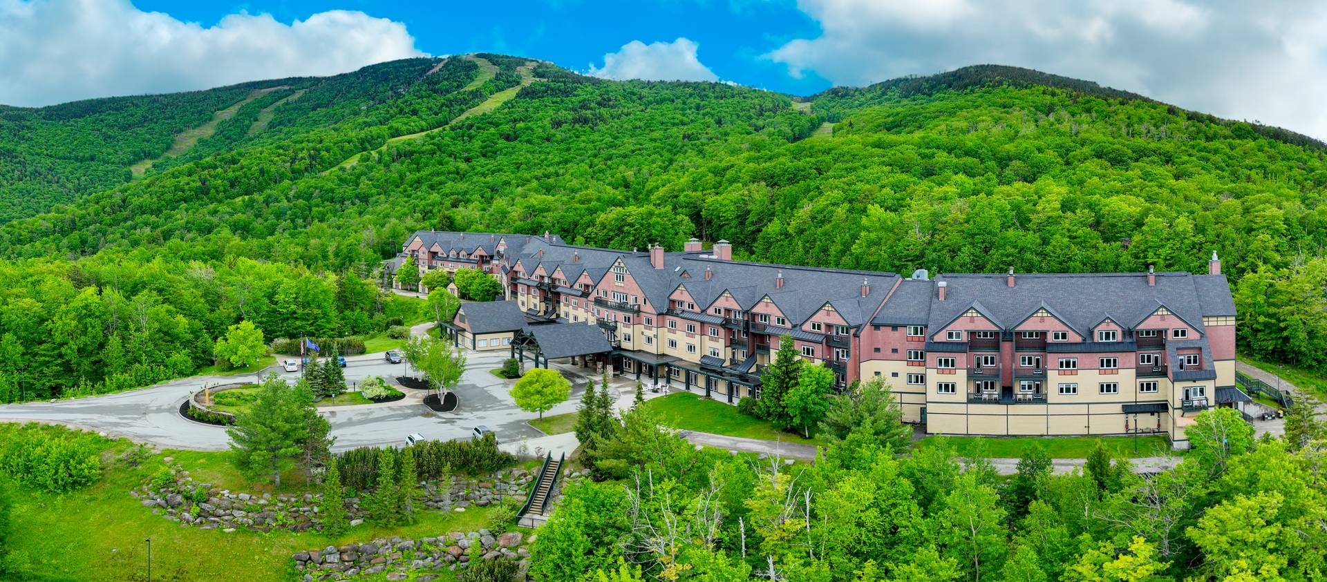 The Jordan in summer nestled in the mountains.