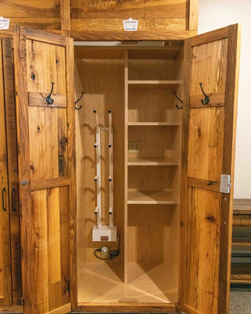 8 Peaks lockers opened to see what's inside at Sunday River.