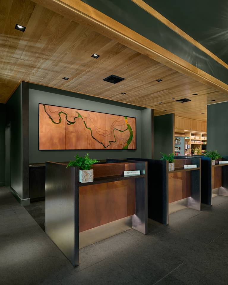 Jordan Hotel front desk at Sunday River.