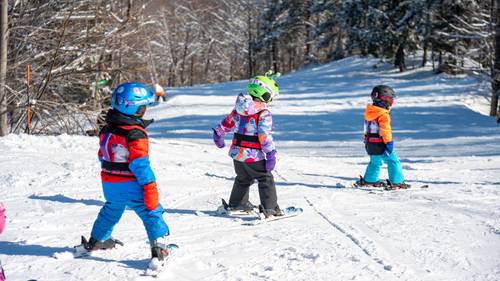 Little kids in a lesson at Sunday River.