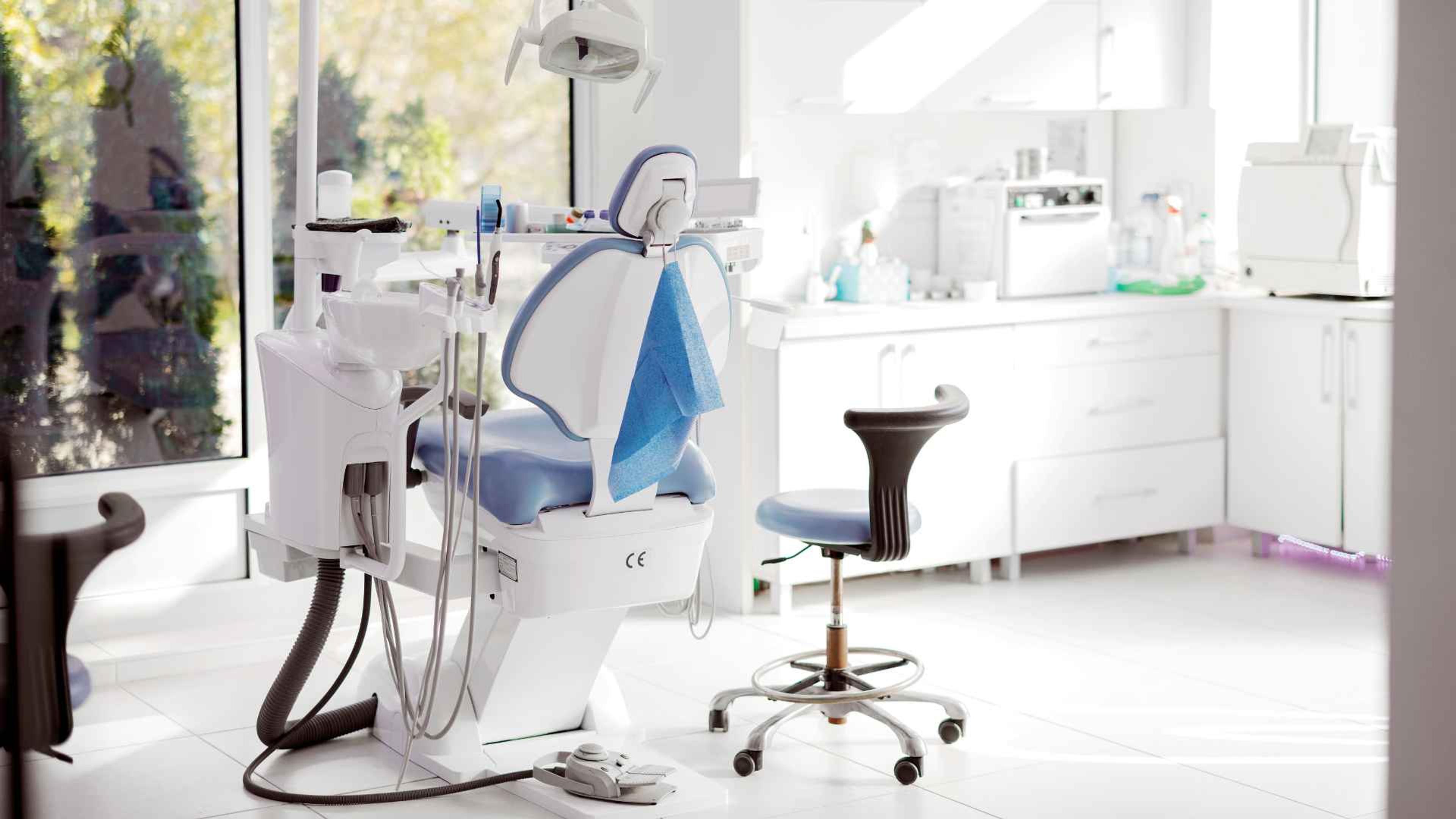 ¿Cuánto cuesta digitalizar una clínica dental en 2025?
