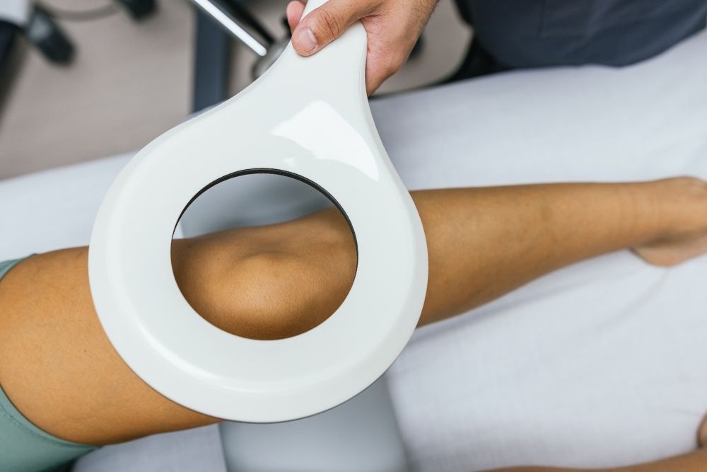 ¿Para qué sirve la magnetoterapia en fisioterapia? - Clínica Recupérate