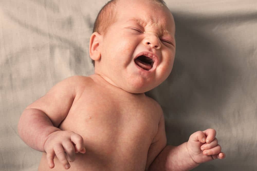 Fisioterapia para cólico lactante: cómo aliviar el dolor de tu bebé | Clínica Recupérate en Salamanca