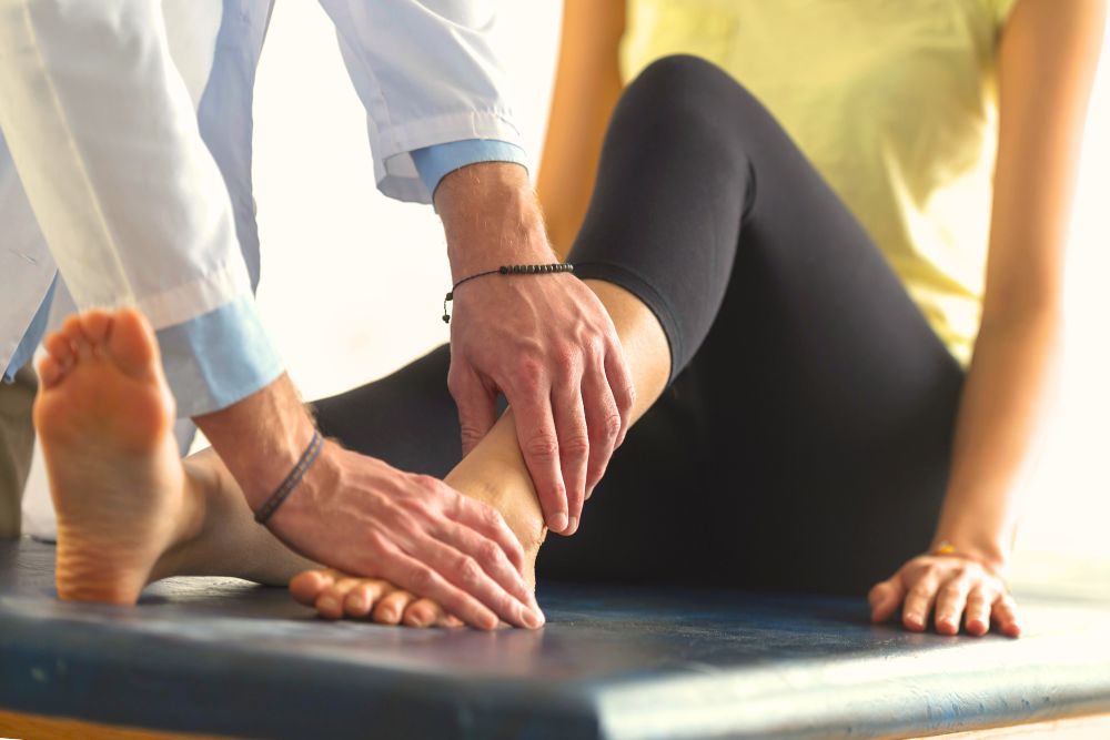 Rehabilitación del astrágalo: tratamiento y recuperación | Clínica Recupérate en Salamanca