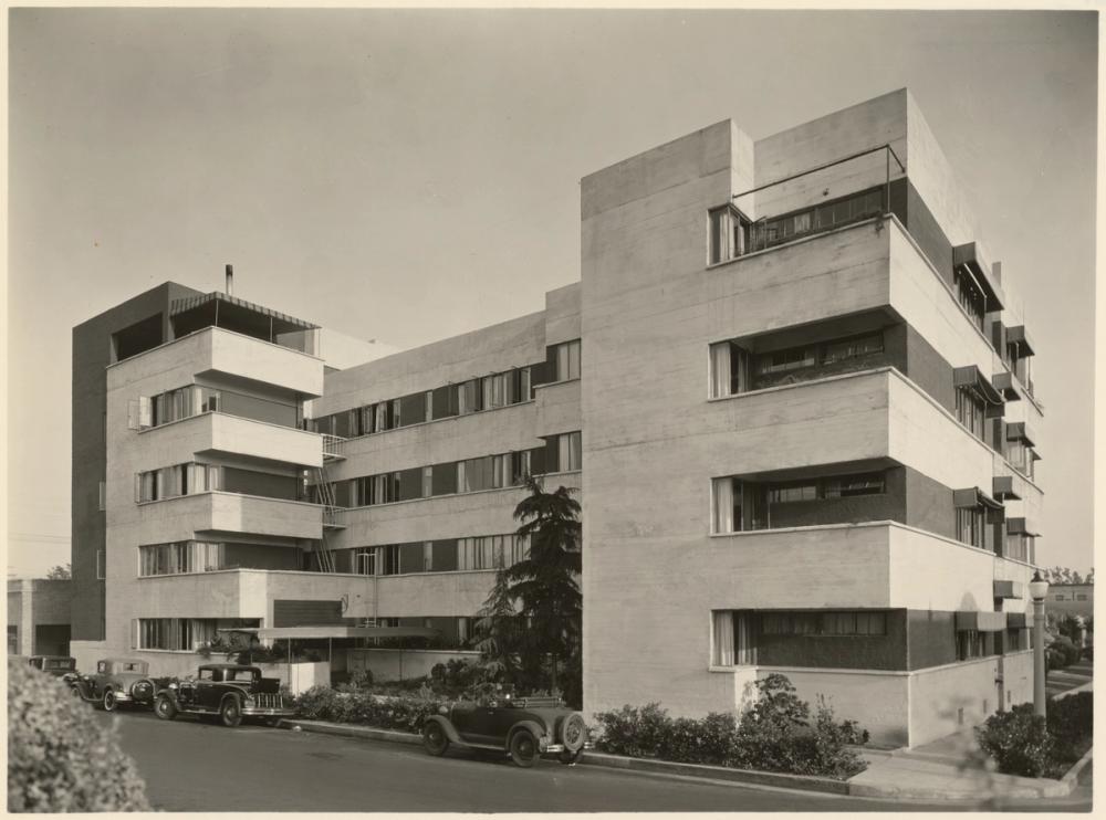 Jardinette Apartments: A Rare Look Inside A Living Landmark