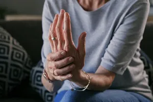 Cannabis bei Fibromyalgie: Was ist über die Wirkung bekannt?