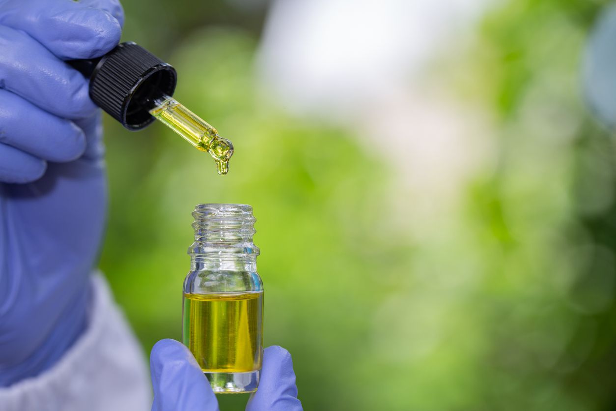 Kann Cannabis Schmerzen und Schlafprobleme lindern?