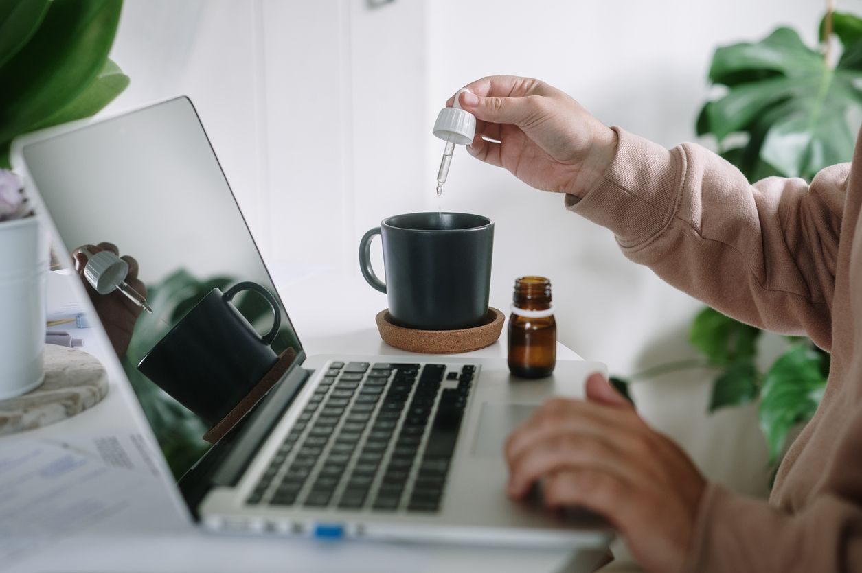 Einnahme und Wirkung von Cannabistropfen