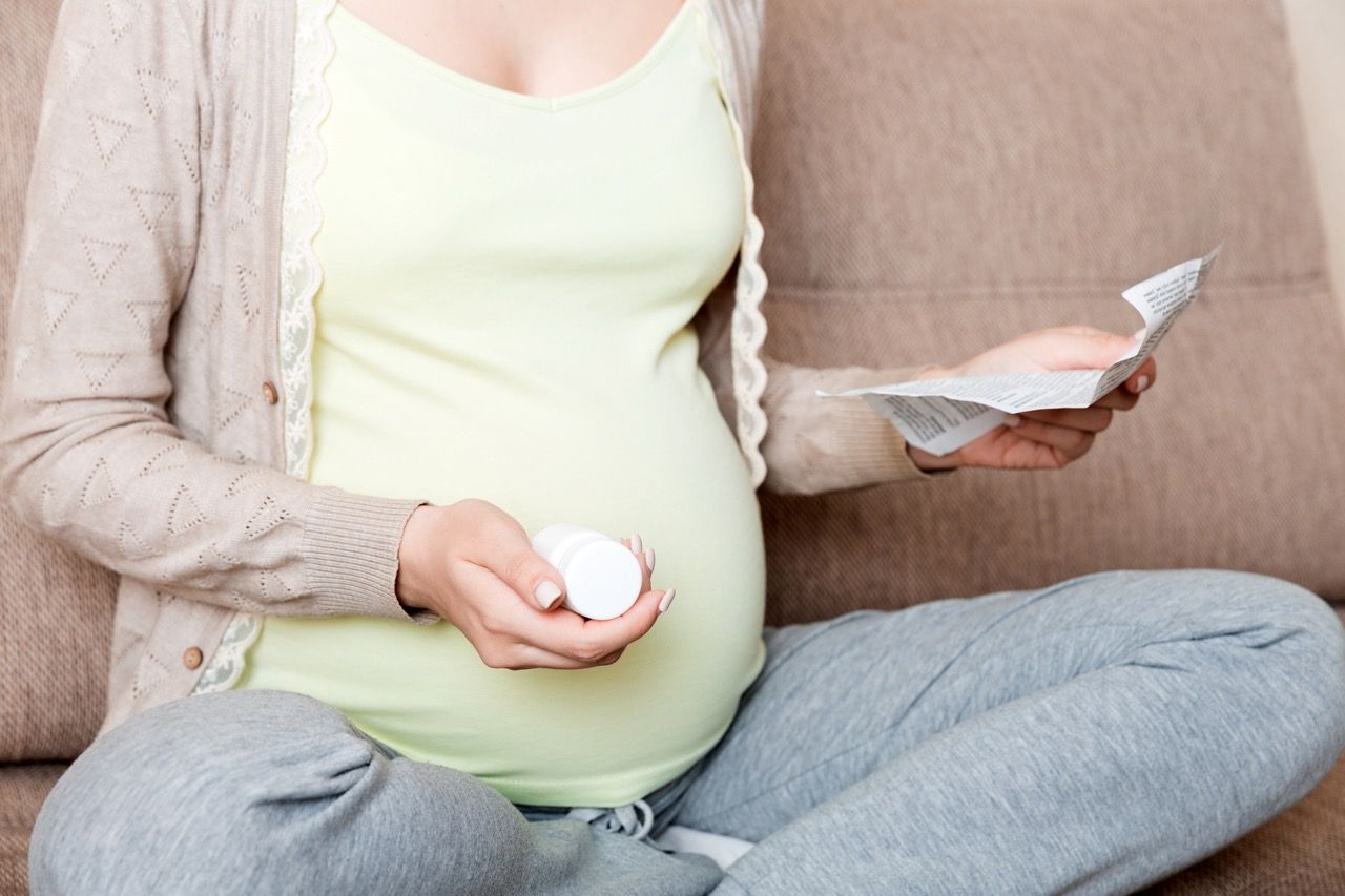 Cannabis in der Schwangerschaft und Stillzeit: Risiken für Mutter und Baby