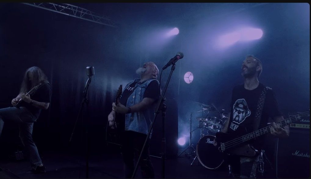 Image pour l'article Revolution, nouveau titre de Darwin (punk rock)