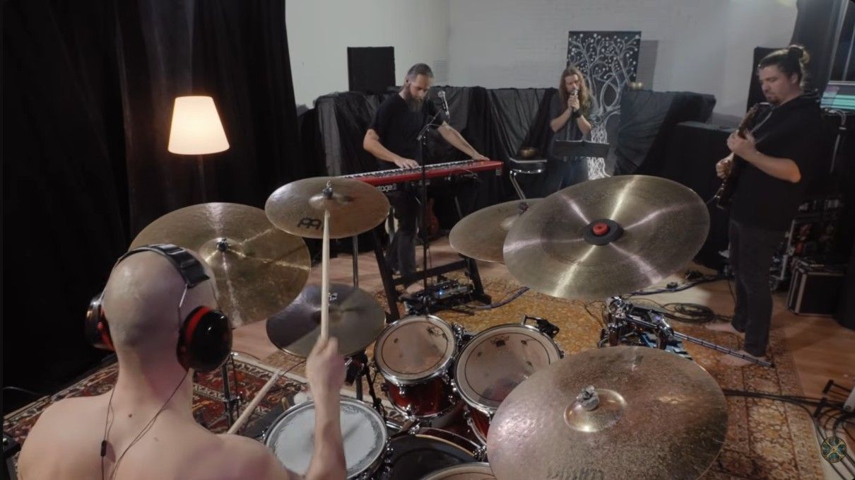 Image pour l'article Mantra (Metal Progressif) : vidéo et audio d'une session live