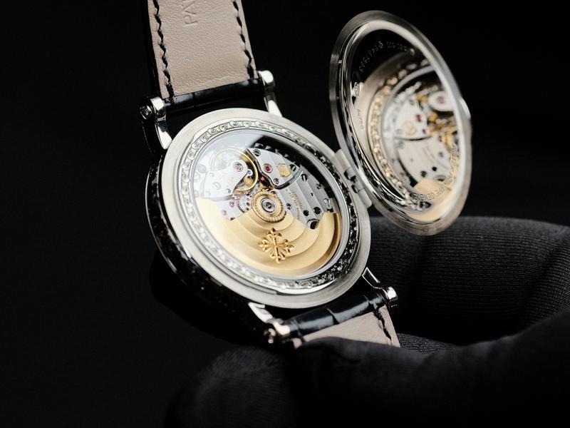 The Complete Guide to Gifting Luxury Timepieces