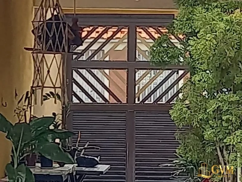 Mais fotos do imóvel CASA 02 DORMITÓRIOS - MARACANÃ