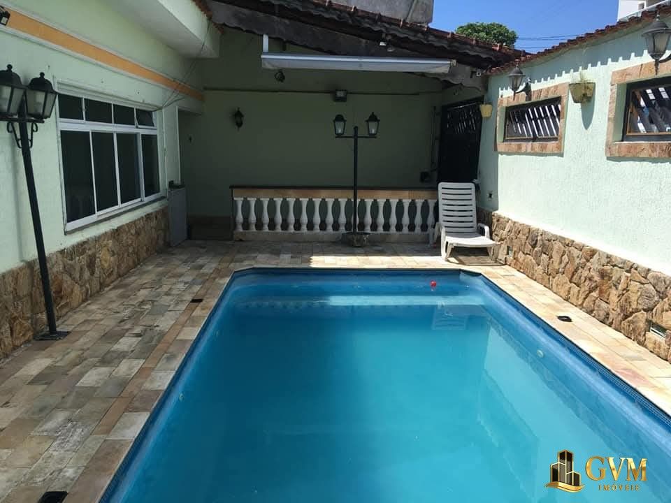 Interior do imóvel CASA TERREA  4 DORMITÓRIOS - VILA CAIÇARA