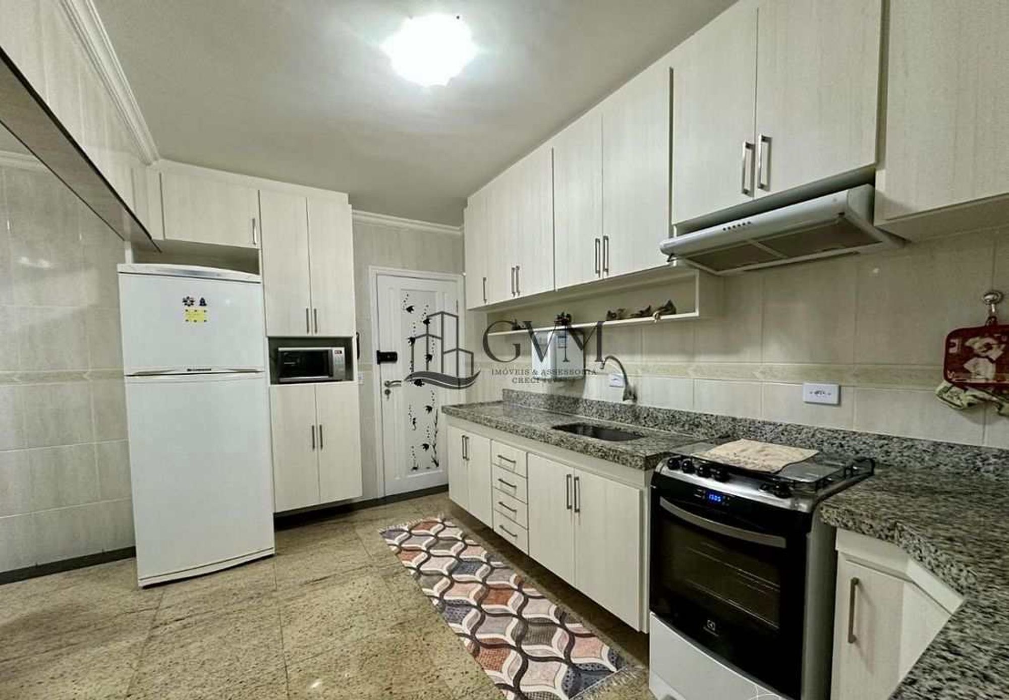 Foto 8 do imóvel Apartamento de 3 suítes á venda no Canto do Forte em Praia Grande