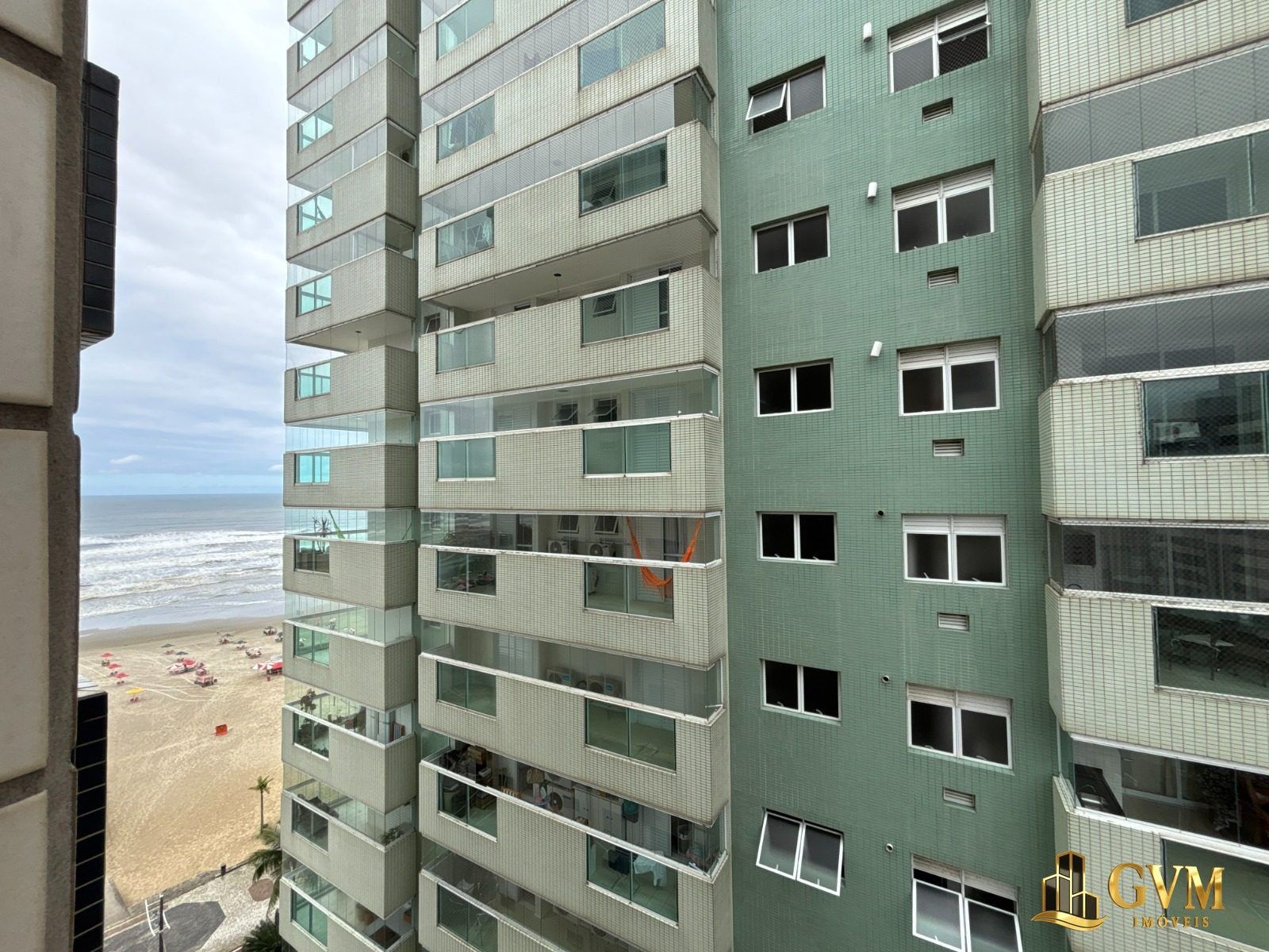 Foto 3 do imóvel Apartamento de 2 quartos sendo uma suíte, na Aviação, Praia Grande, SP.