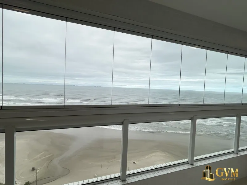 Interior do imóvel Apartamento 2 dormitórios com vista mar - Maracanã