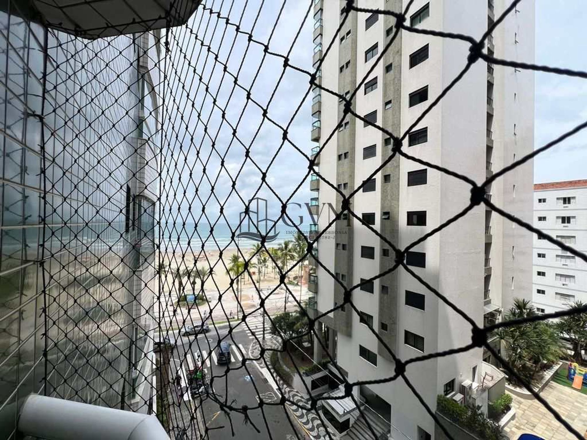 Foto 20 do imóvel 3 dormitórios no Canto do Forte com vista mar!