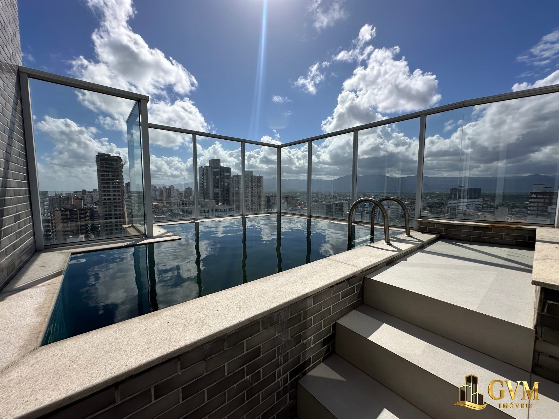 Foto do imóvel COBERTURA DUPLEX - GUILHERMINA em Guilhermina, Praia Grande