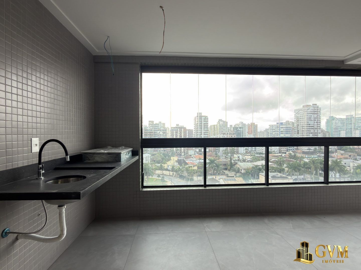 Foto 3 do imóvel APARTAMENTO 2 SUÍTES - CANTO DO FORTE