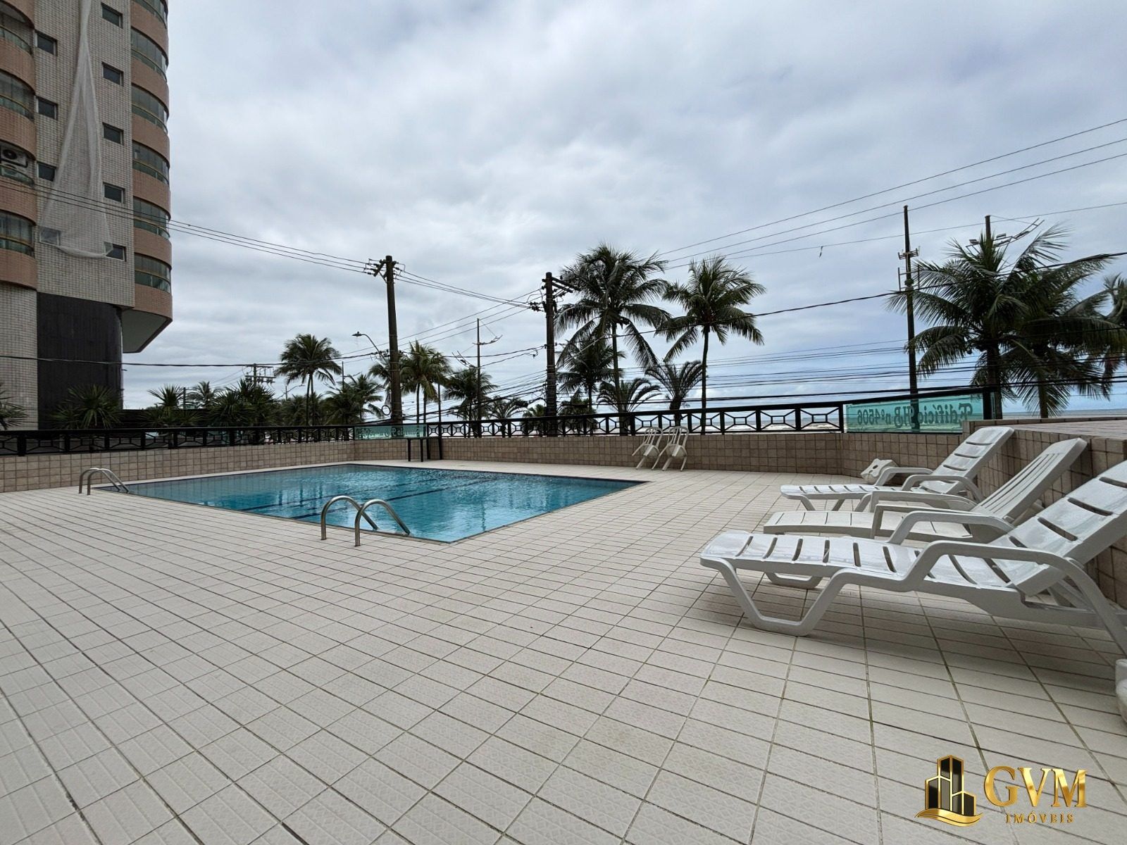 Foto 20 do imóvel Apartamento de 2 quartos sendo uma suíte, na Aviação, Praia Grande, SP.