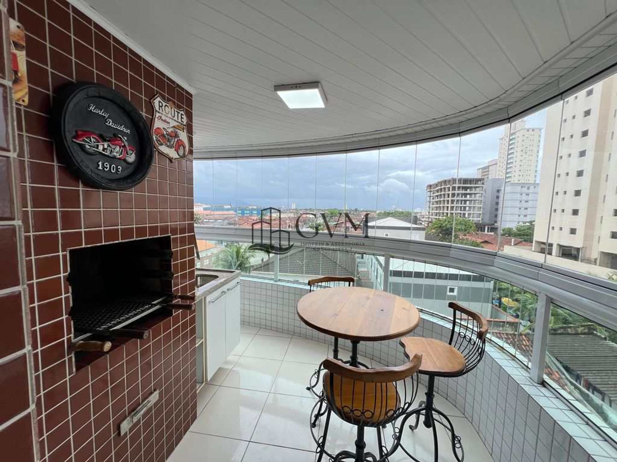 Foto do imóvel Apartamento frente ao mar á venda no Maracanã em Praia Grande em Balneário Maracanã, Praia Grande
