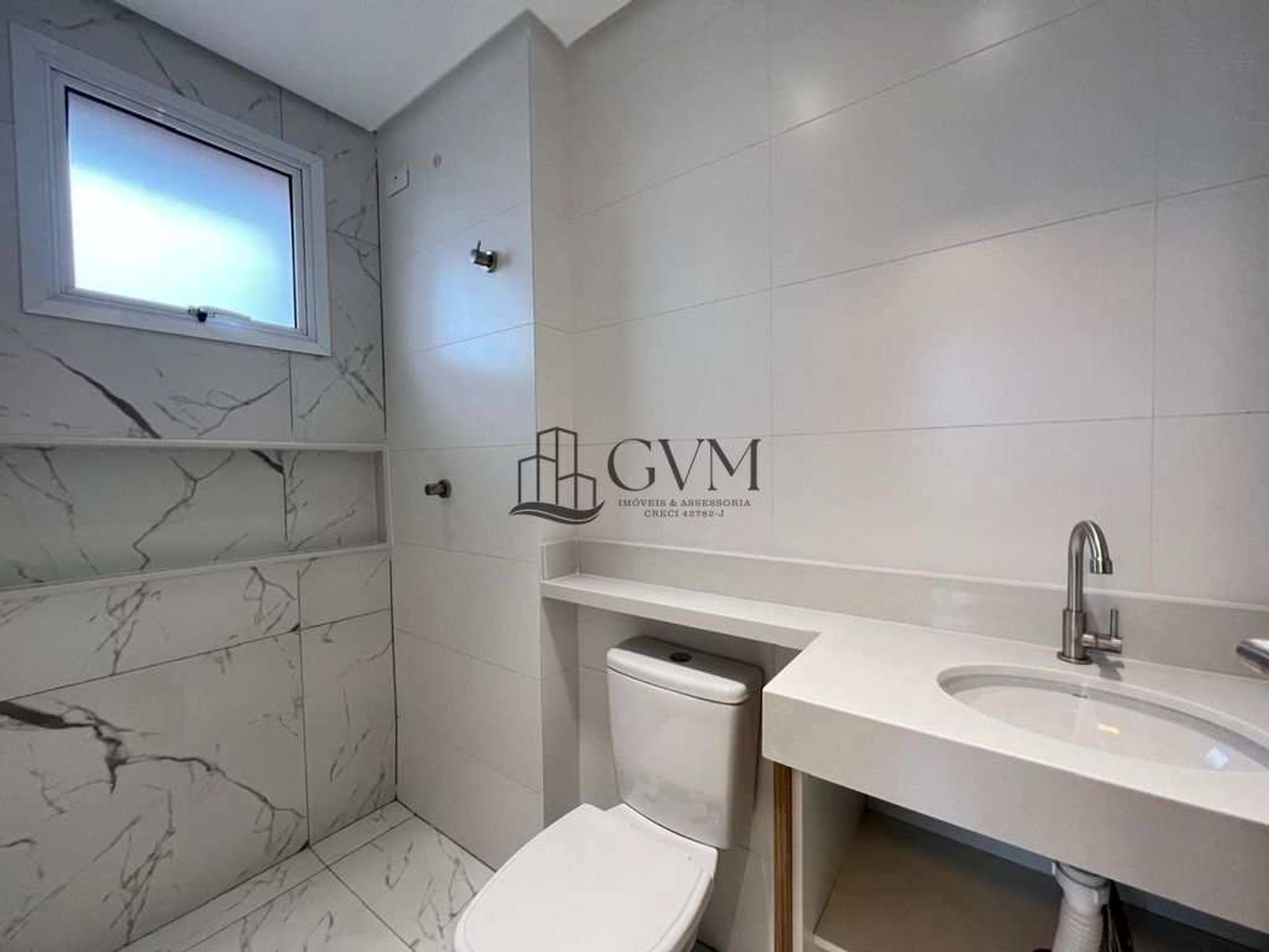 Foto 9 do imóvel Apartamento mobiliado com 2 quartos á venda na Guilhermina em Praia Grande