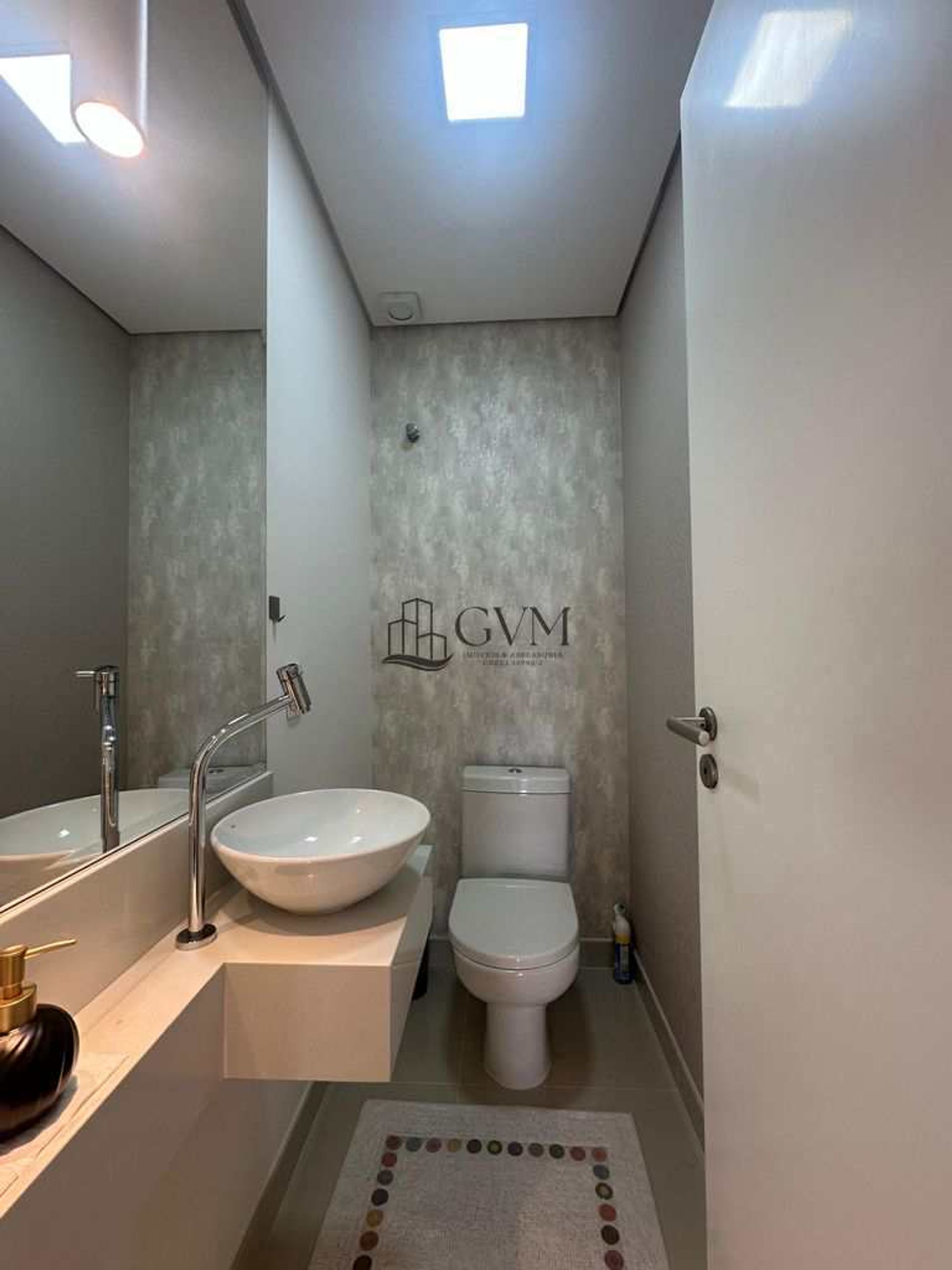 Foto 13 do imóvel Apartamento com 2 suítes á venda no Canto do Forteem Praia Grande