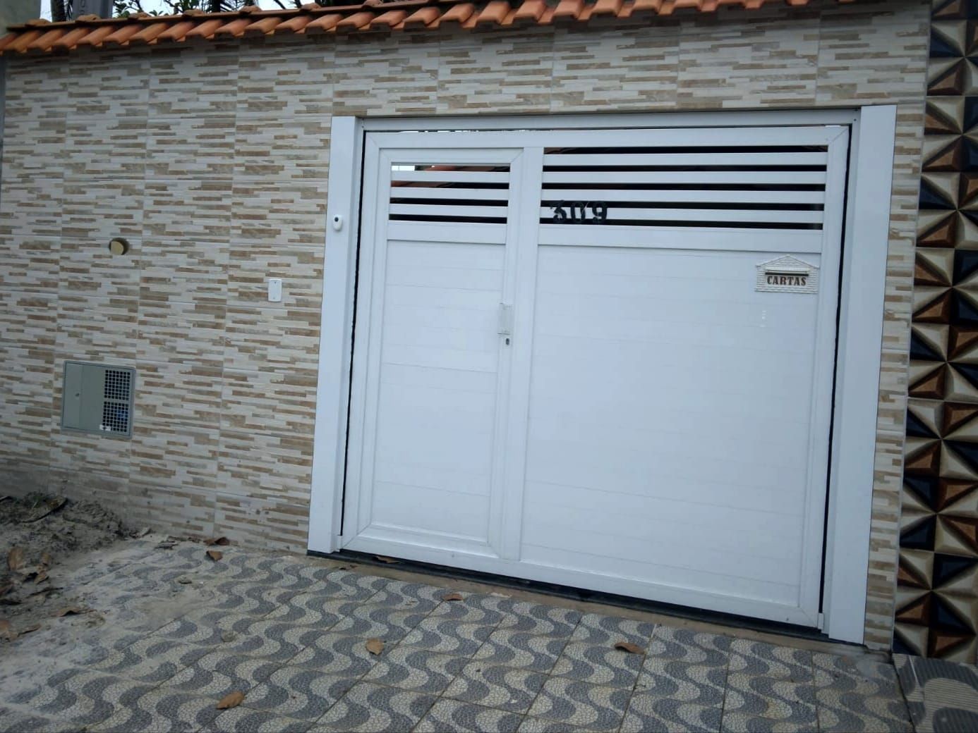 Foto do imóvel Casa com 2 dorms, Real, Praia Grande em Jardim Real, Praia Grande