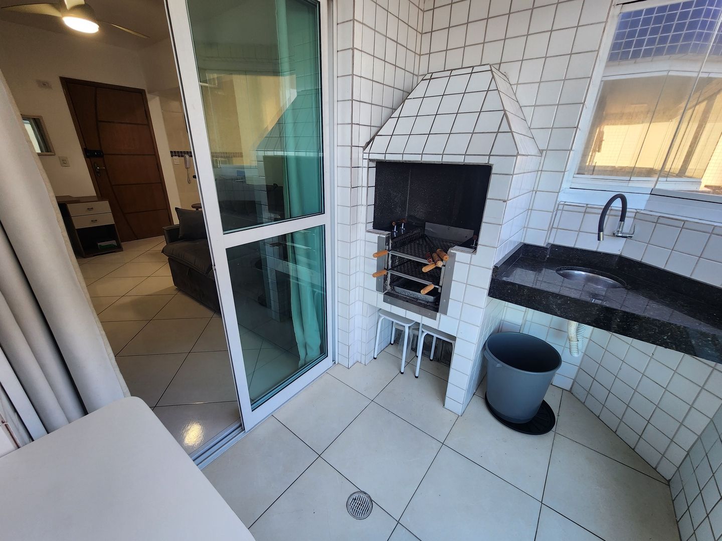 Mais fotos do imóvel Apartamento com 1 quarto, Caiçara, Praia Grande - R$ 375 mil, Cod: 3826