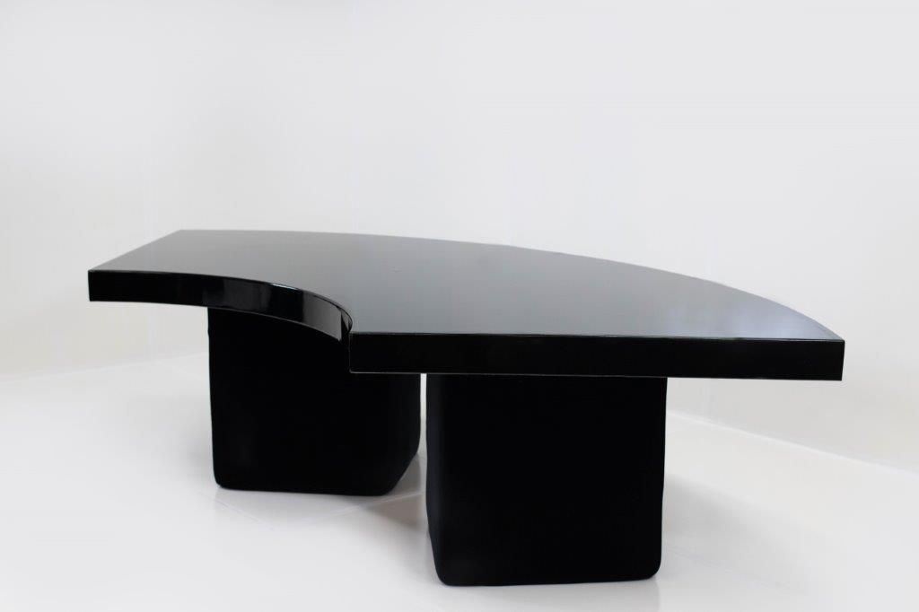 Black High Gloss Serpentine Table (2)