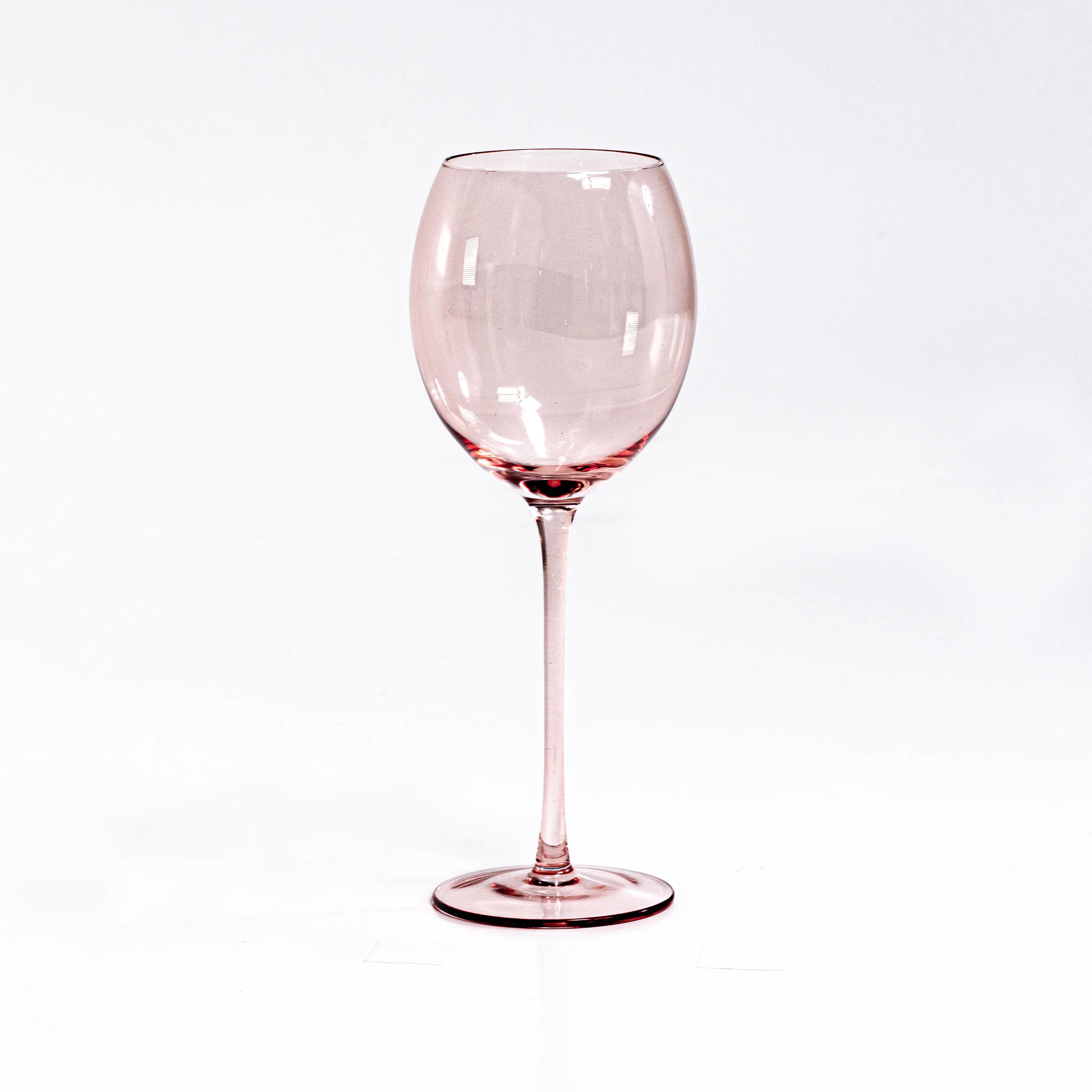 Marilyn Blush Wine Glass W rental