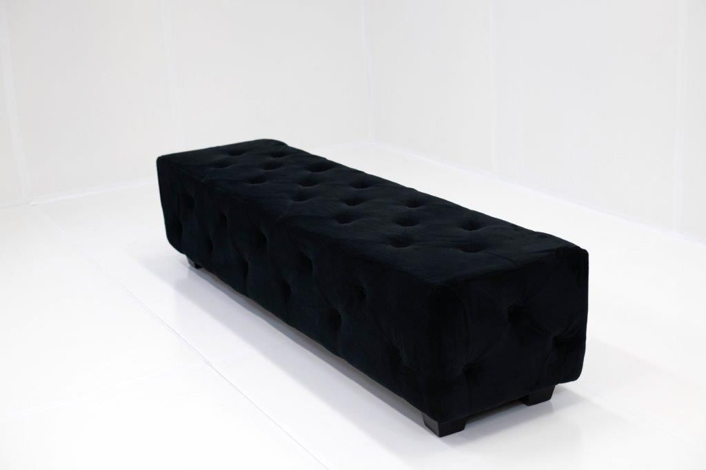 Tufted Black Bench