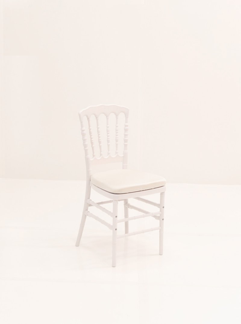 White Napolean White Cushion