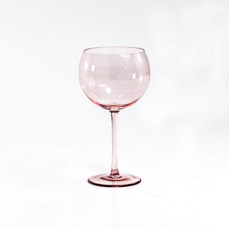 Marilyn Blush Wine Glass R rental