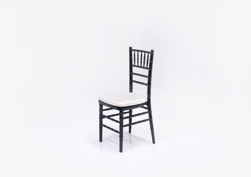Black Chiavari chair (1)