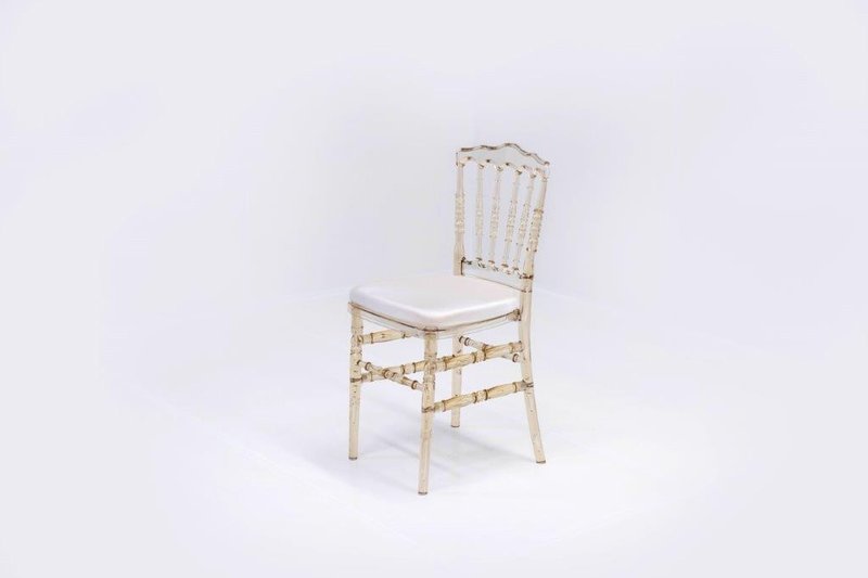 Amber Napoleon chair (1)