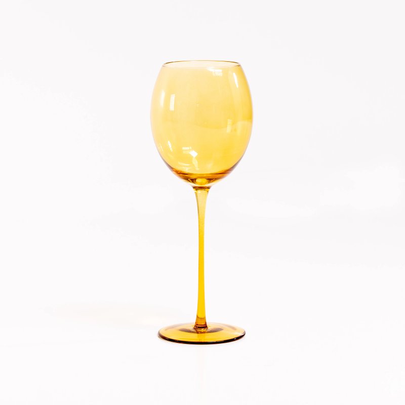 Marilyn Amber Wine Glass W rental