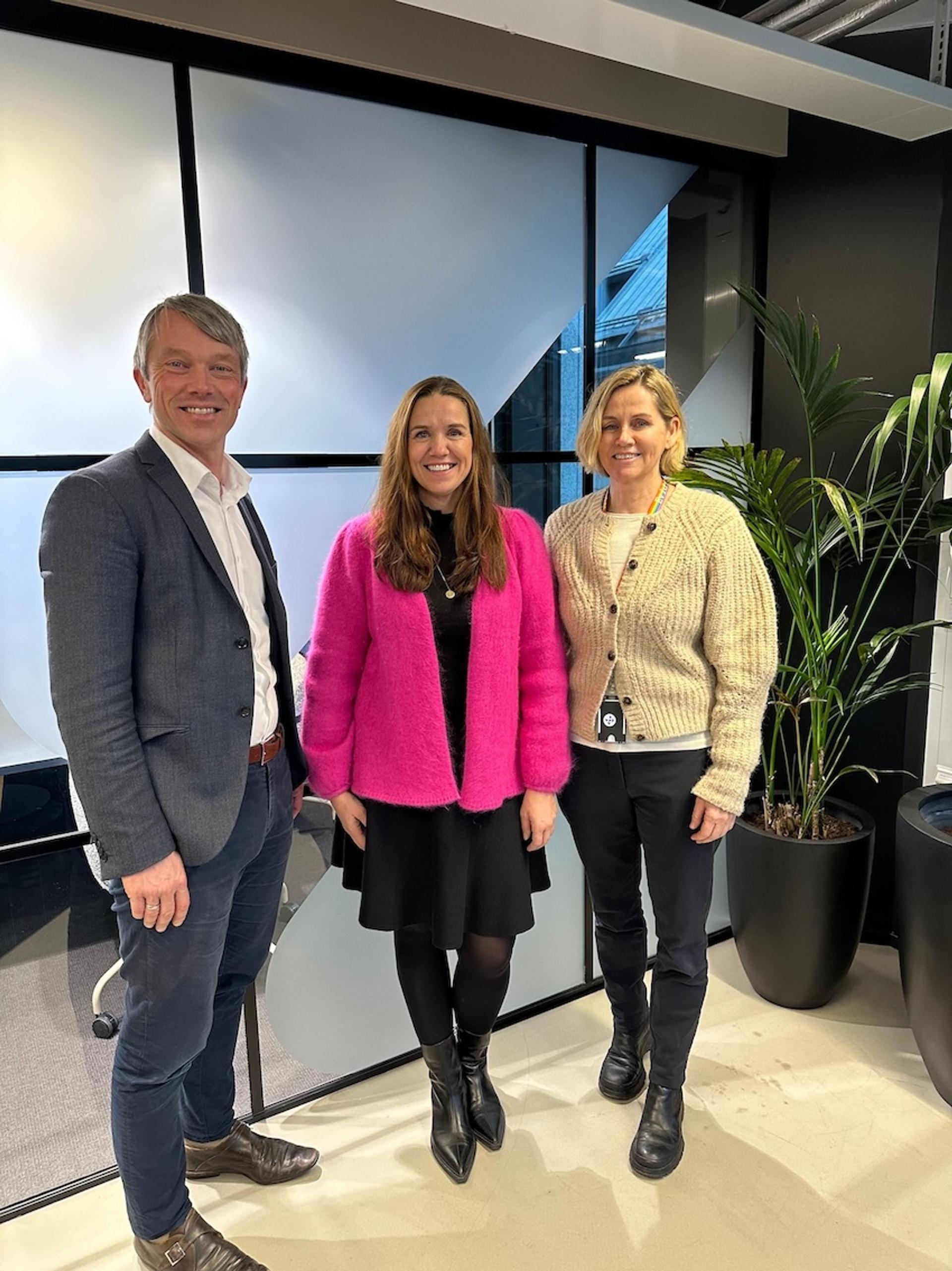 Picture of Hanne Ek, Jørn Seglem and Margrethe